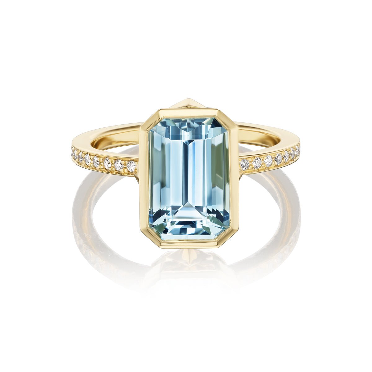 18kt Yellow Gold Emerald Cut Aquamarine Ring - Chris Correia