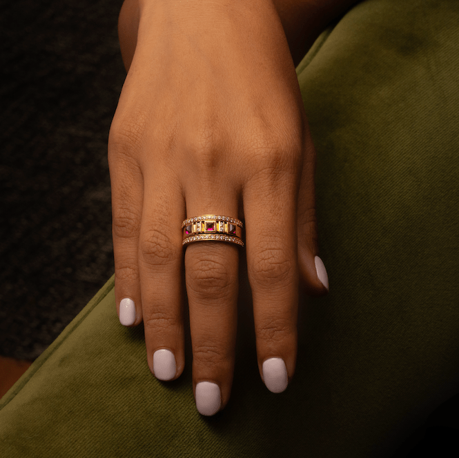 18Kt Yellow Gold Sugarloaf Cut Square Rubies Ring - Chris Correia