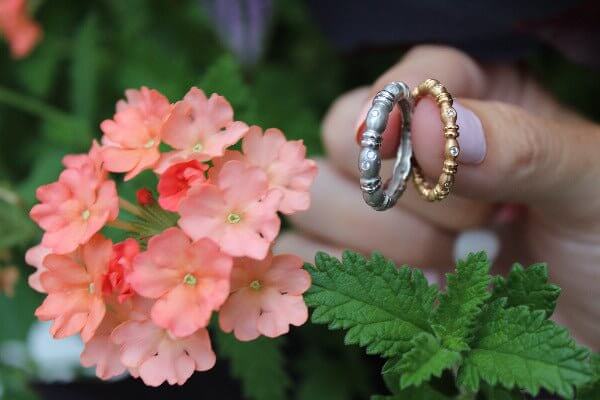 18Kt Rose Gold Skinny 'Gumdrop' Diamond Band Ring - Chris Correia