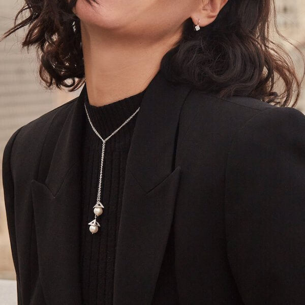 18Kt. White Gold PAGOGA Pearl Lariat Necklace - Chris Correia